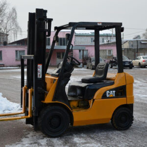 Вилочный автопогрузчик кара Caterpillar DP30NT БУ