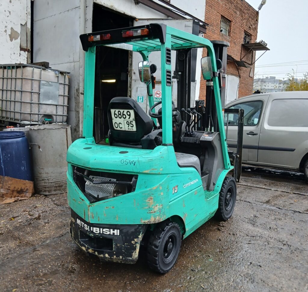 фото Газ-бензиновый погрузчик вилочный Mitsubishi FG15NT (БУ)